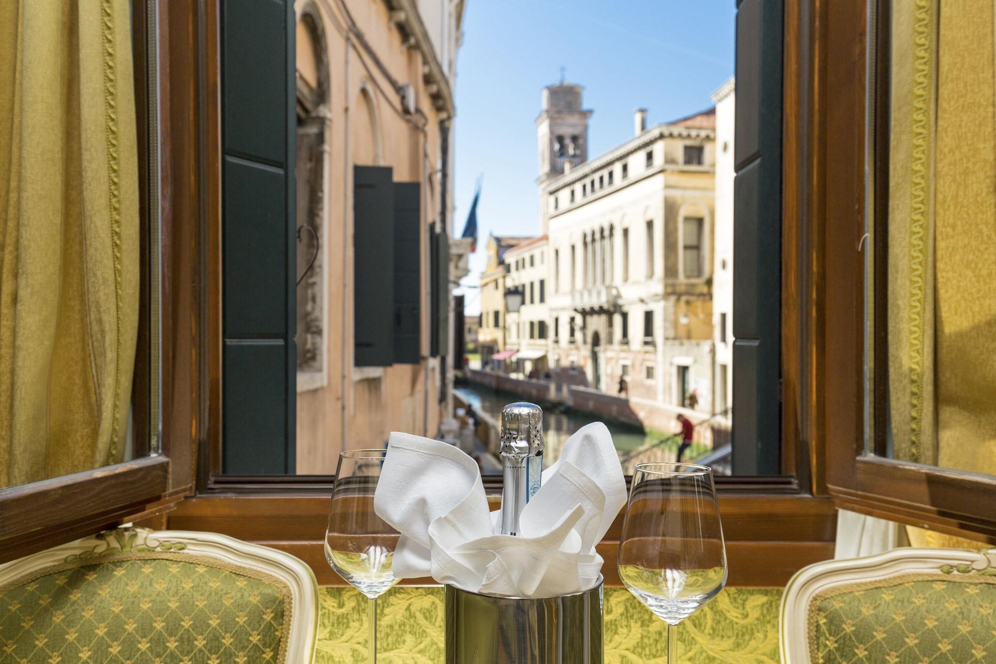 Palazzo Guardi Hotel Venetië Buitenkant foto